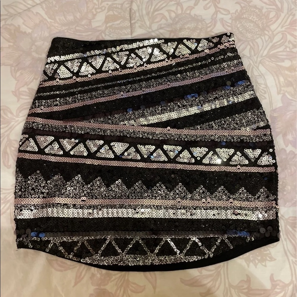 Express sequin mini skirt
